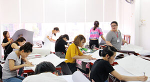 thiet ke rap thoi trang cao cap thum